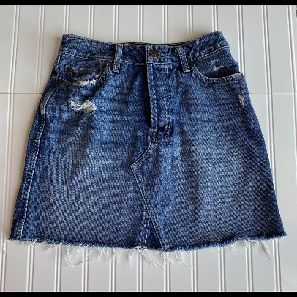 NWOT Abercrombie Fitch button down denim skirt